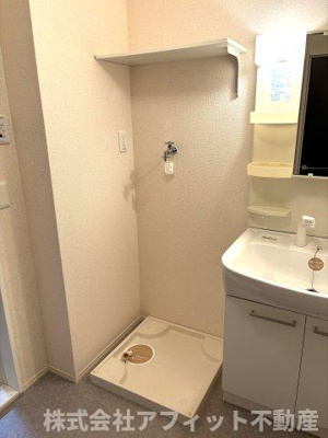 【その他】 | ヴィラ・ラシュレ A棟 | 室内洗濯機置場