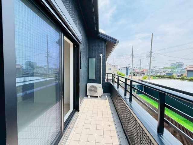 【商談中】中古戸建　羽島市舟橋町2丁目　令和5年築のバルコニー