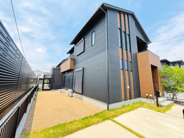 【商談中】中古戸建　羽島市舟橋町2丁目　令和5年築の庭