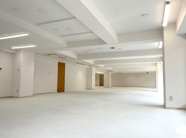 エヴェナール方南町の駐車場