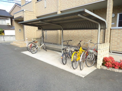 【その他共用部分】 | SEJOURウエノ | 屋根付き駐輪場