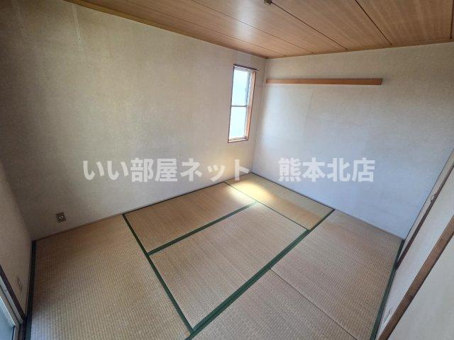 トゥインクル塔乃本 B棟の和室