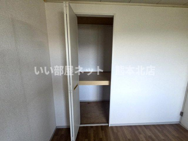 トゥインクル塔乃本 B棟の収納