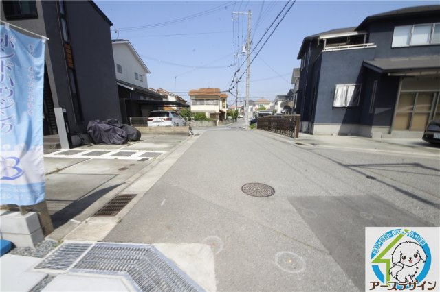 神戸市西区玉津町今津の新築一戸建の前面道路含む現地写真