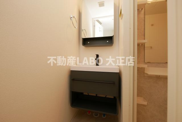 セレニテ難波グランデノールの洗面所