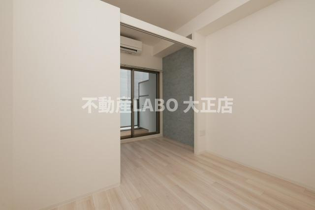 セレニテ難波グランデノールの居間・リビング