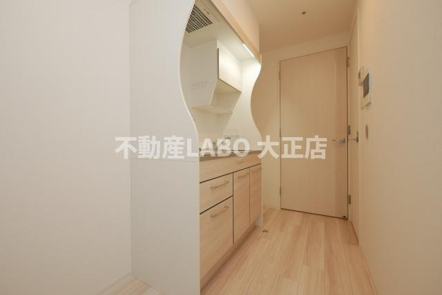 セレニテ難波グランデノールのキッチン