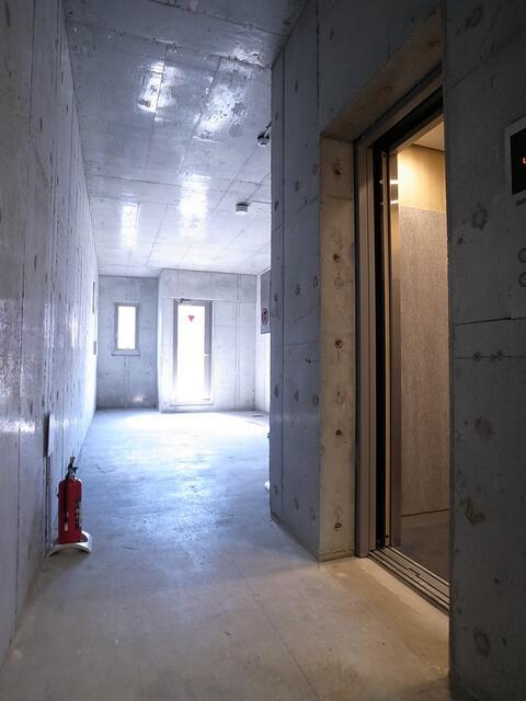 中野区中野３丁目の店舗一部