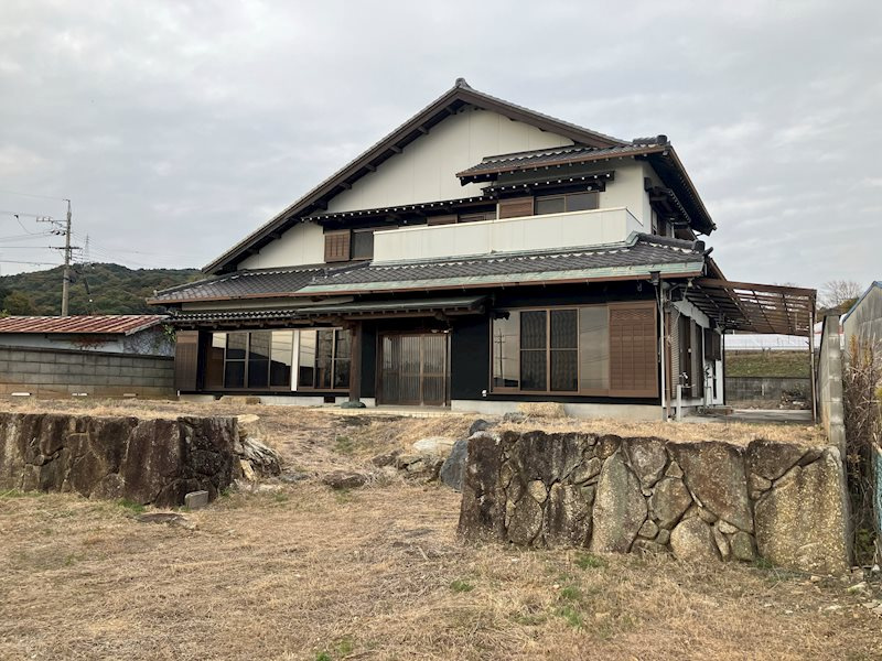売店舗　豊川市千両町下西の谷の外観|南東側より撮影