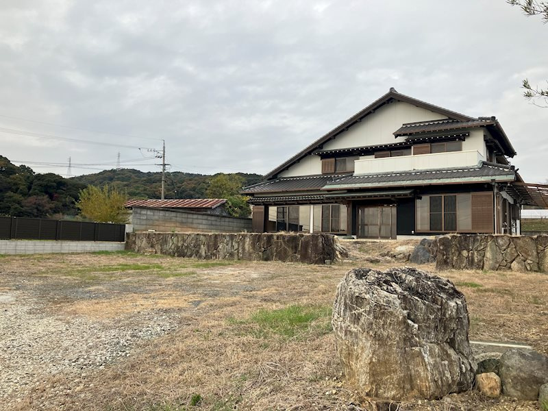 売店舗　豊川市千両町下西の谷の外観|南東側より撮影