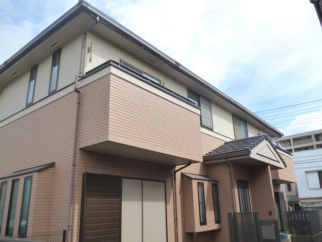 グレースのエントランス|日当たり良好