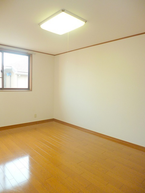 グレースの洋室|南向き明るい居室