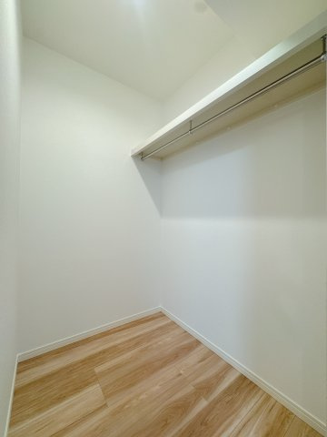 【収納】 | トーカンマンション警固・内野警固ビル☆仲介手数料無料☆ | たくさんあっても困らないのが収納スペース。ひとつでこれだけ大きいとずいぶん助かります。