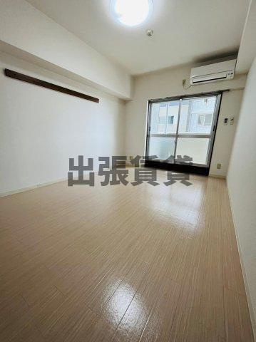 仲介手数料0円サンシャイン上前津の居間・リビング