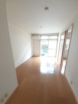 【居間・リビング】 | 前田ハイツⅢ