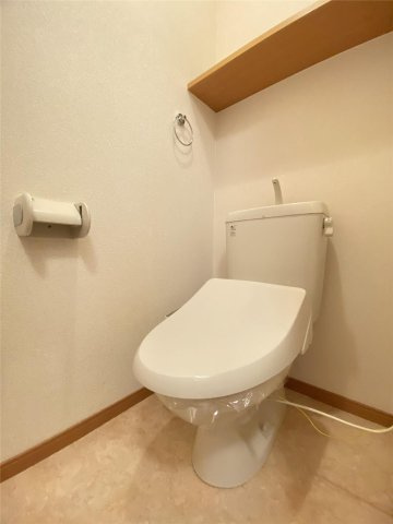 モイセス下南部のトイレ