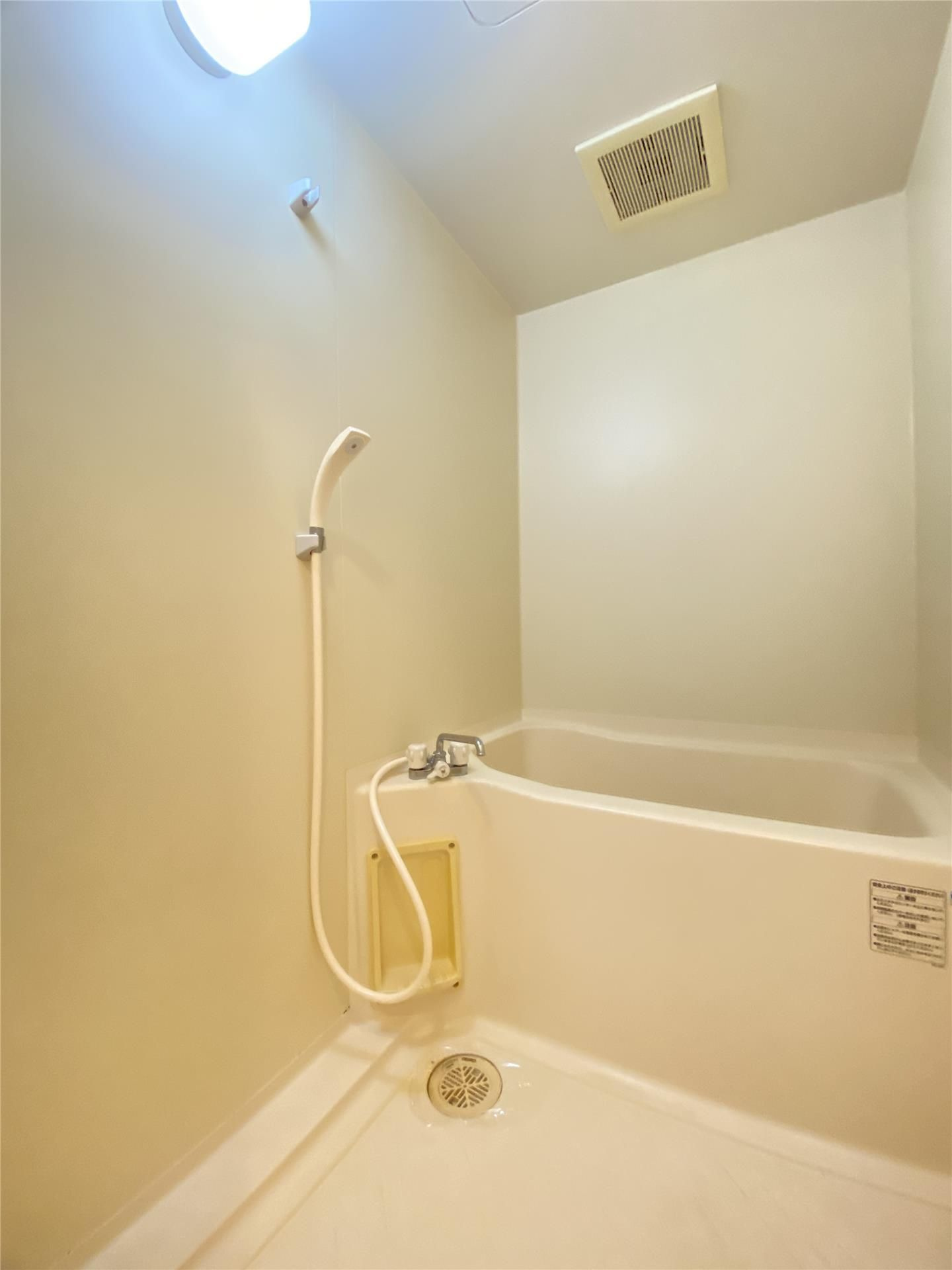 モイセス下南部の浴室