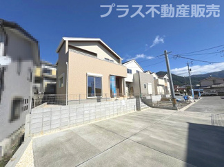 【外観】 | 現地写真。プラス不動産販売なら、現場の全ての棟をまとめてご見学頂けます。