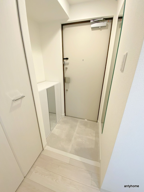 アドバンス上町台シュタット　仲介手数料無料の玄関