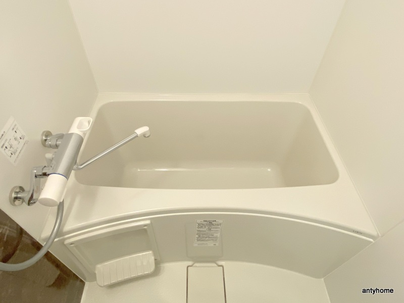 アドバンス上町台シュタット　仲介手数料無料の浴室