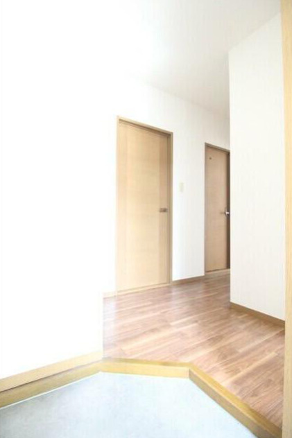 モントーレ21【キャッシュバック対象物件】の玄関