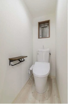 新宿区山吹町の事務所のトイレ