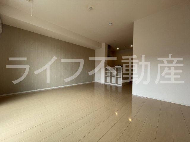 グランシャリオ A棟の間取り