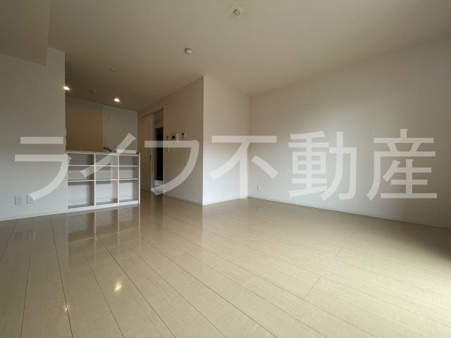 グランシャリオ A棟の収納|たっぷりとした収納スペースです