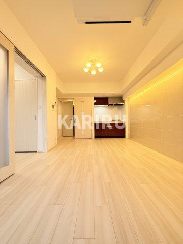 プレジオ永和EUROの居間・リビング