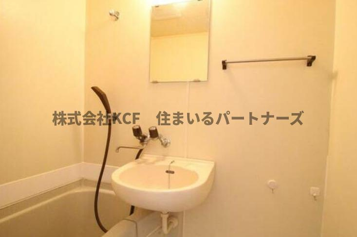 サンライズ京町の洗面所|脱衣スペースもあります