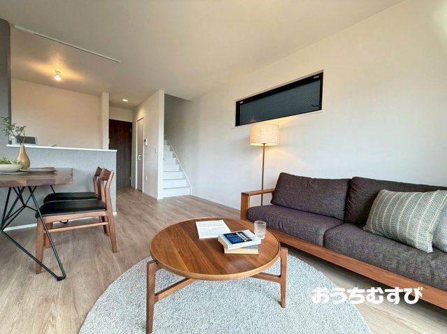 守山区笹ヶ根(全3棟)の居間・リビング