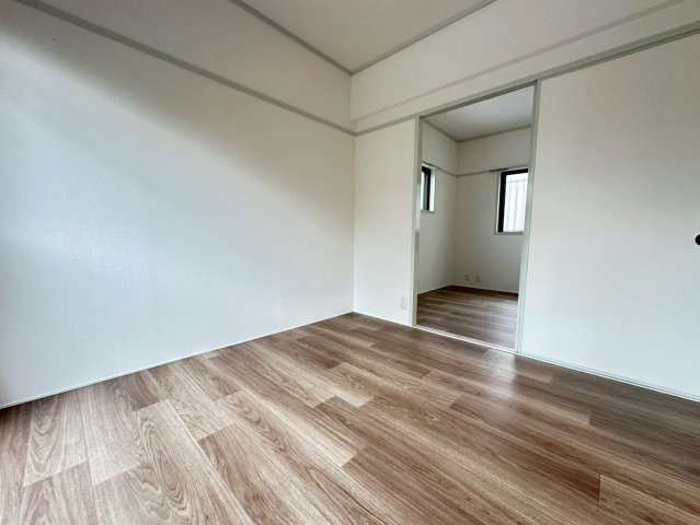 第3摂津マンションの寝室