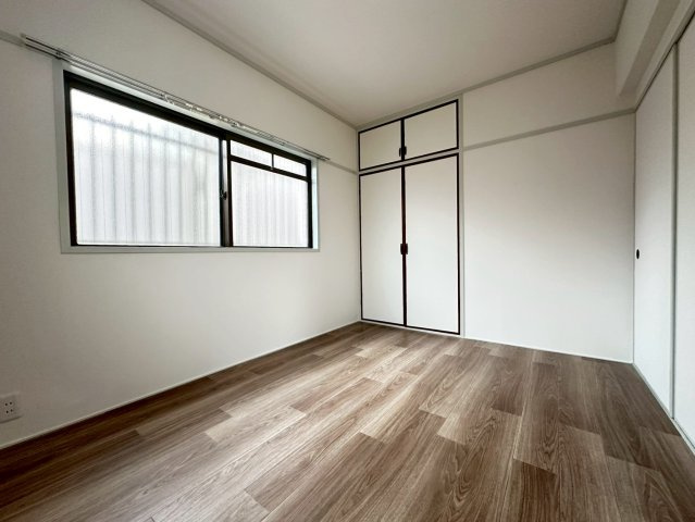 第3摂津マンションの寝室