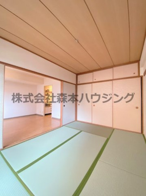 【和室】 | 　インぺリアルコート星田 | 来客時にも便利な和室付き