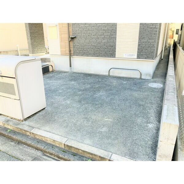 リエット　名古屋市賃貸　仲介手数料無料の駐車場