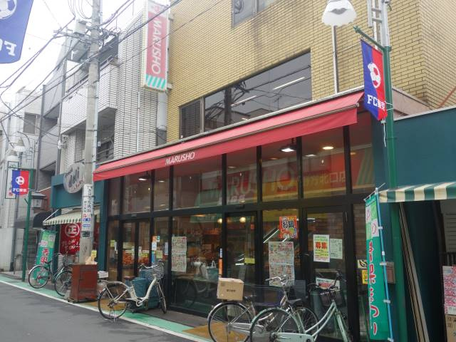 シエスタローズの周辺