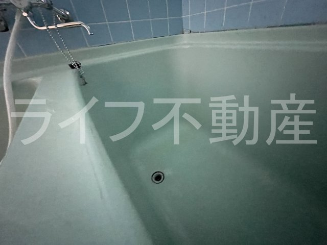岩崎ハイツの浴室|コンパクトで使いやすいお風呂です