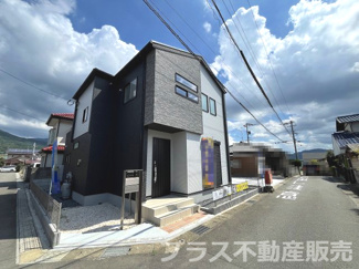 【外観】 | 現地写真。プラス不動産販売なら、現場の全ての棟をまとめてご見学頂けます。