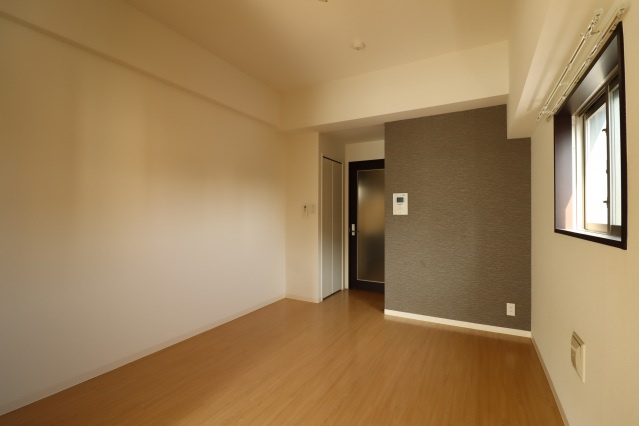 Grace Hillsの居間・リビング|ゆったりとしたリビングです