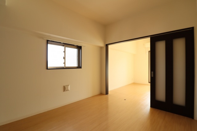 Grace Hillsの居間・リビング|おしゃれな居間です