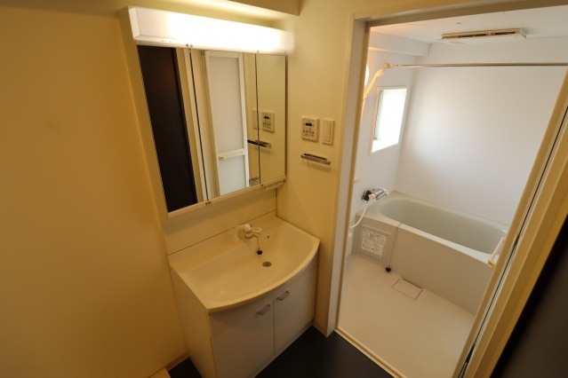 Grace Hillsの洗面所|使いやすい洗面所です