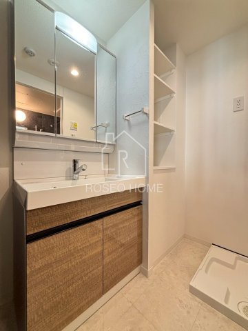 灯-AKARI-の洗面所