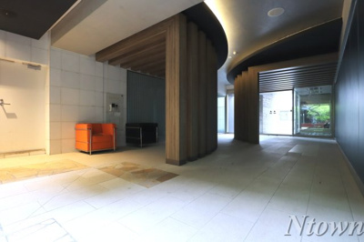 【ロビー】 | HANANOKI RISE | 建物の内部です