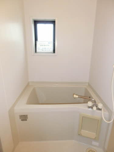 メゾントランキル A棟の浴室