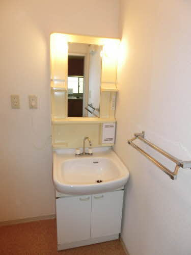 メゾントランキル A棟の独立洗面台