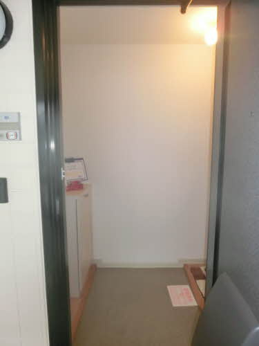 メゾントランキル A棟の玄関