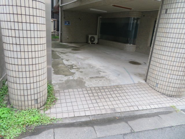 川口市芝新町の店舗事務所