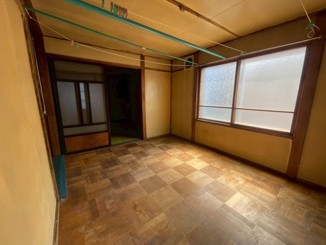 川北町6-7貸店舗の洋室