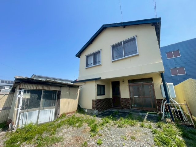 川北町6-7貸店舗の外観