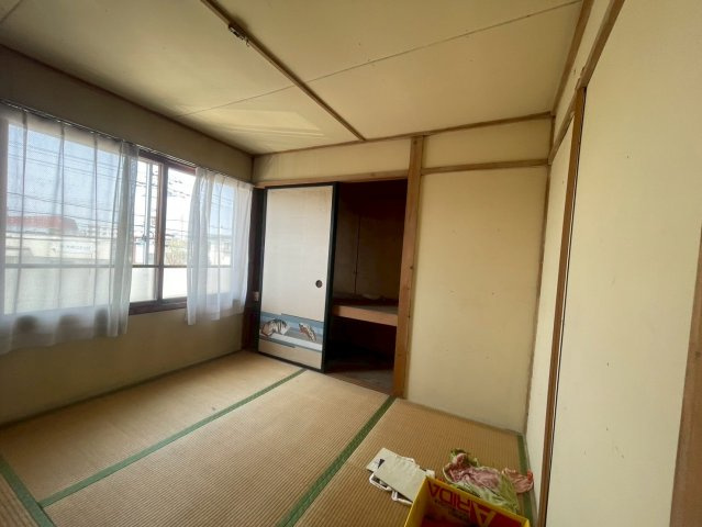 川北町6-7貸店舗の和室